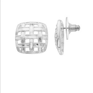 NWT  Woven Stud Earrings